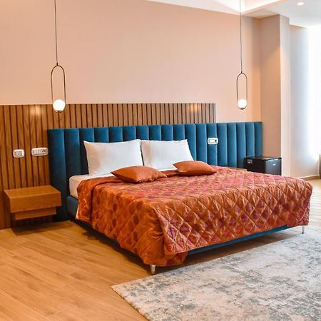 Coco Hotel Tirana Exterior photo