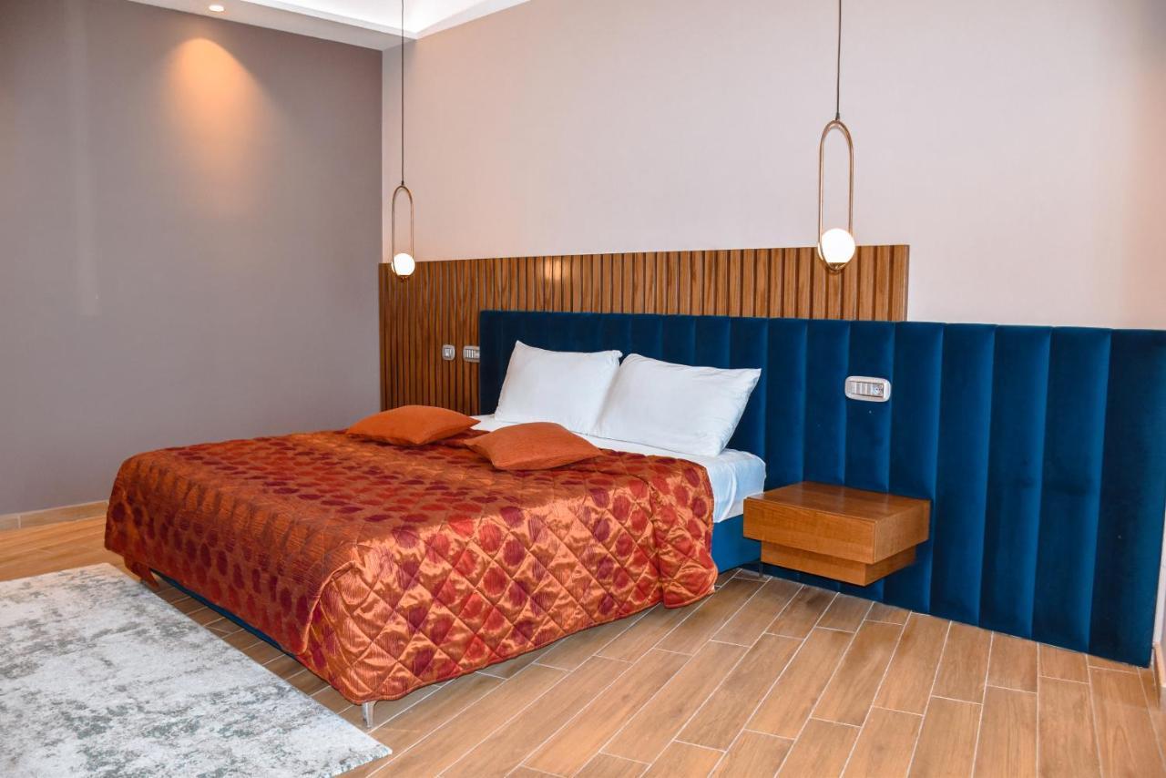 Coco Hotel Tirana Exterior photo